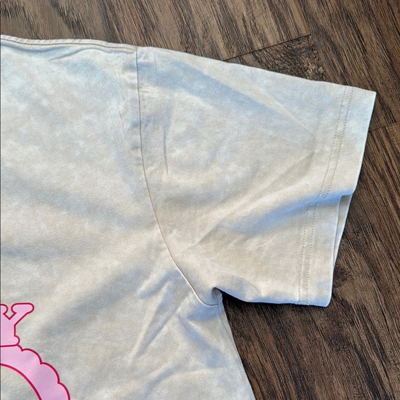 Cream T-Shirt with Luigi Graphic - Picture 3 of 4